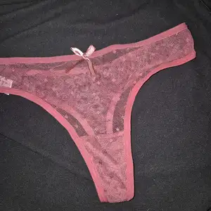 Tangas usados