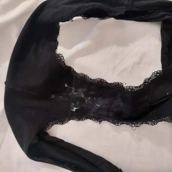 Braga mojada con orgasmo incluido